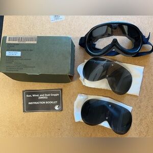 Military grade sun, wind and dust goggles. NEW